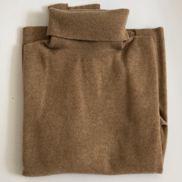 NWT JCrew Cashmere turtleneck - Picture 5 of 8